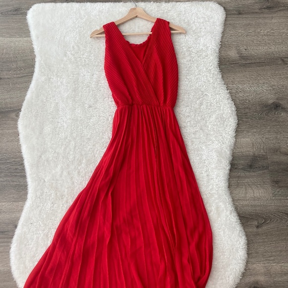Red Dress - Picture 1 of 1